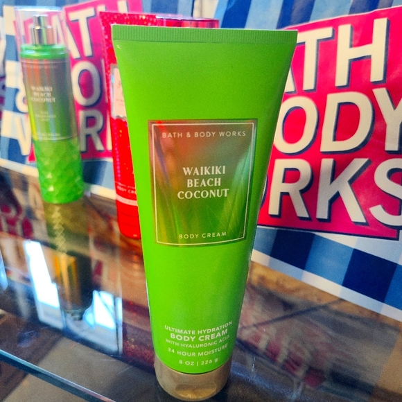 Body cream Coconut 🥥 - Picture 2 of 4